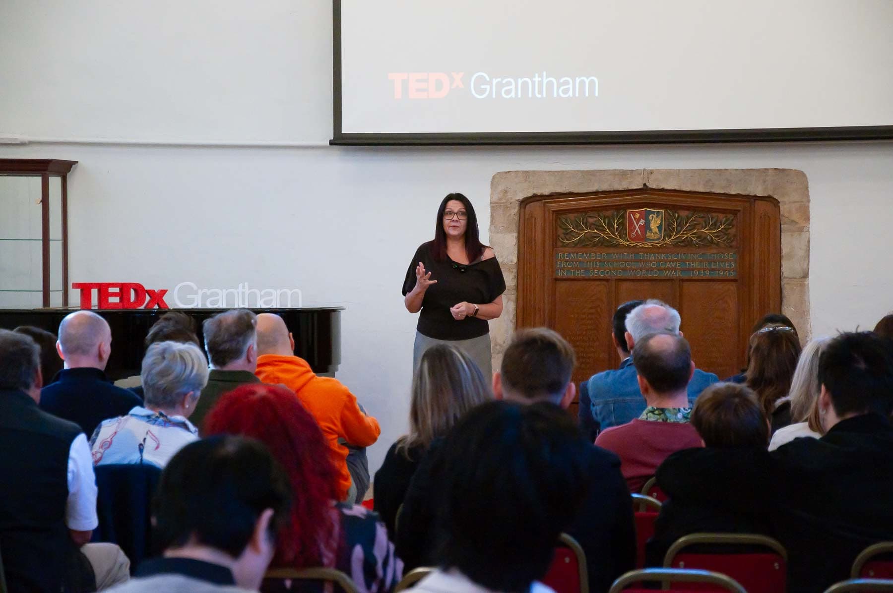 Taryn Lee Johnston presenting to the TEDxGrantham audience